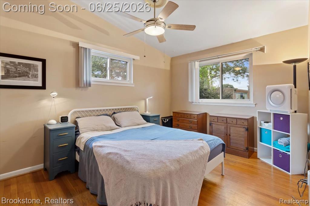 24210 Beverly Street, Oak Park, MI 48237 — Photo 10
