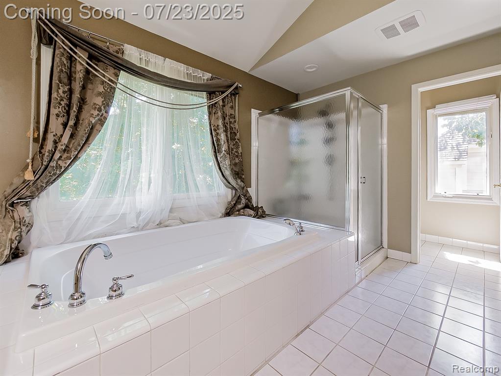 6590 Pembridge Hill, West Bloomfield, MI — Photo 34