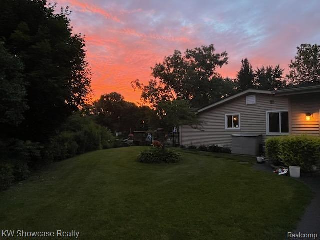 7339 ELLINGROVE Drive, White Lake, MI 48383 — Photo 60