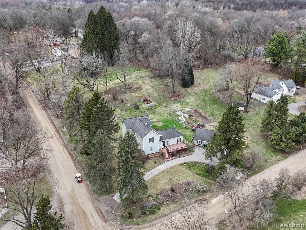 758 W Glass Road, Ortonville, MI 48462 — Photo 31