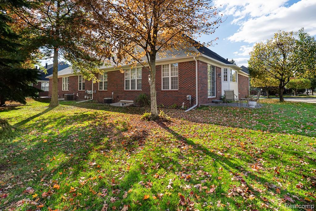 44363 Constellation Drive, 50, Sterling Heights, MI 48314 — Photo 2