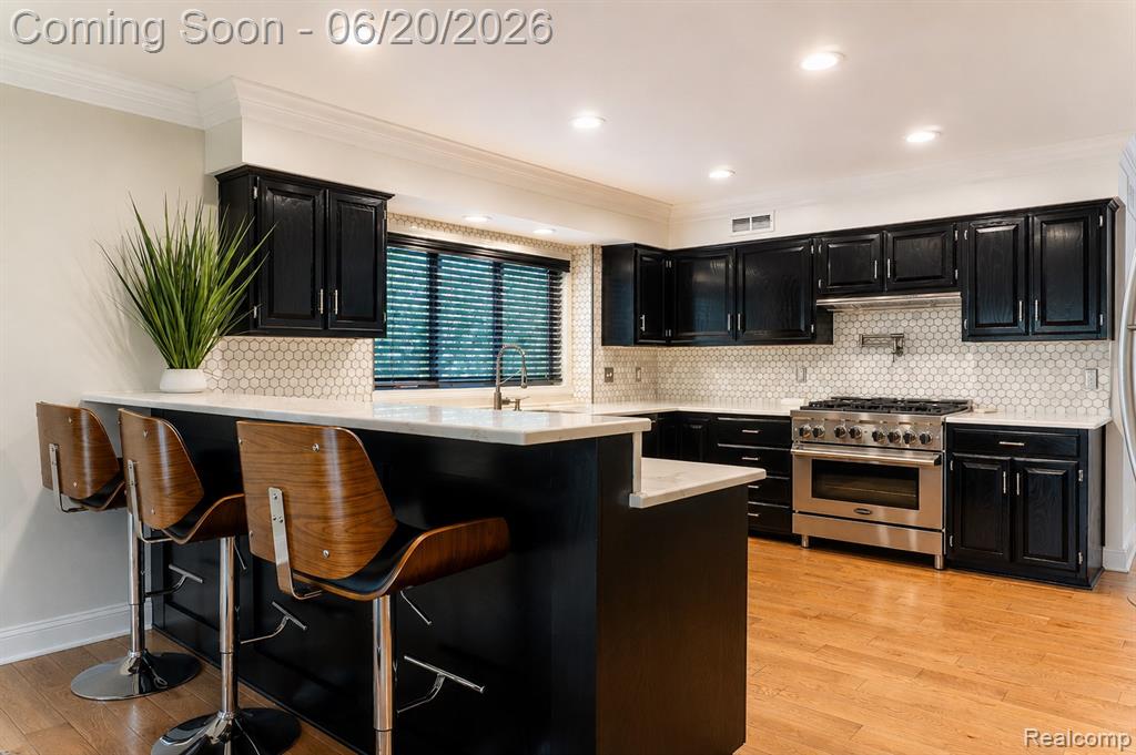 4413 Pinehurst Drive, West Bloomfield, MI — Photo 20