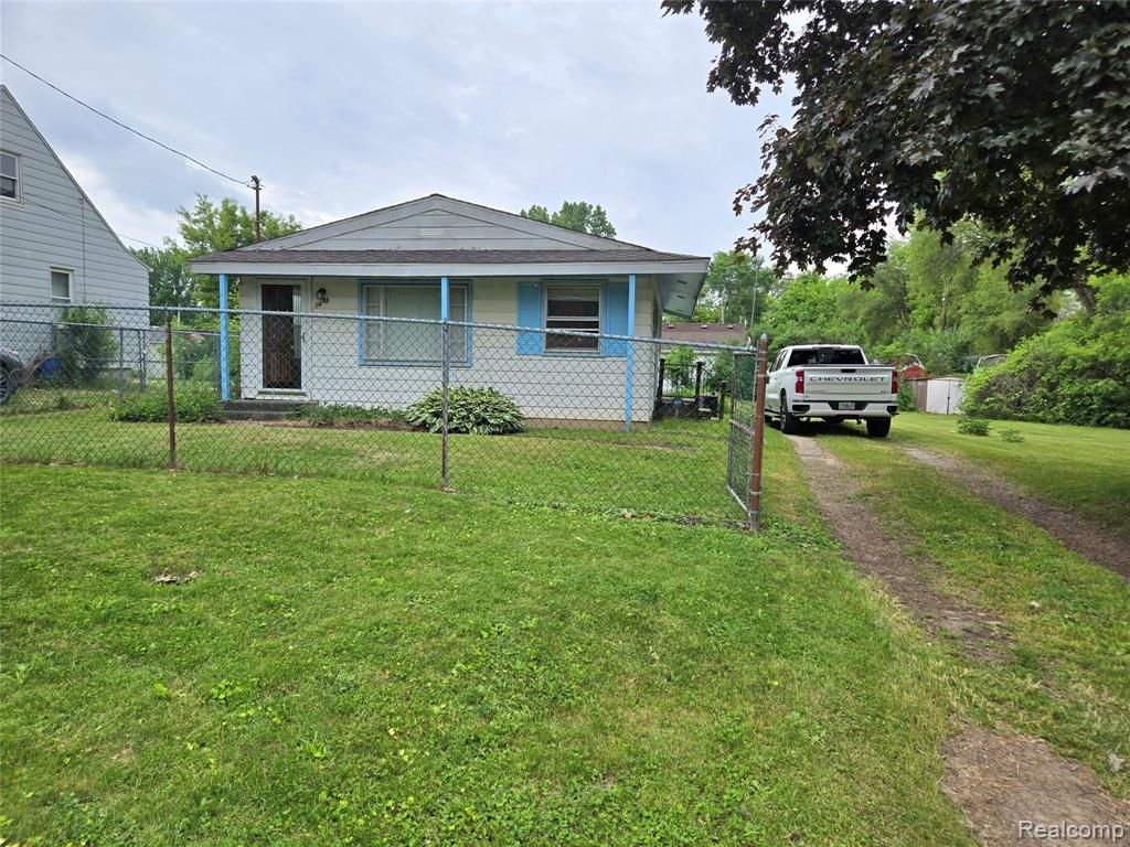 3433 W Mott Avenue, Flint, MI 48504 — Photo 2