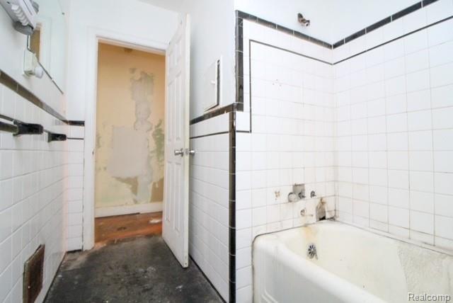 9737 E Lakepointe St. Street, Detroit, MI 48224 — Photo 8