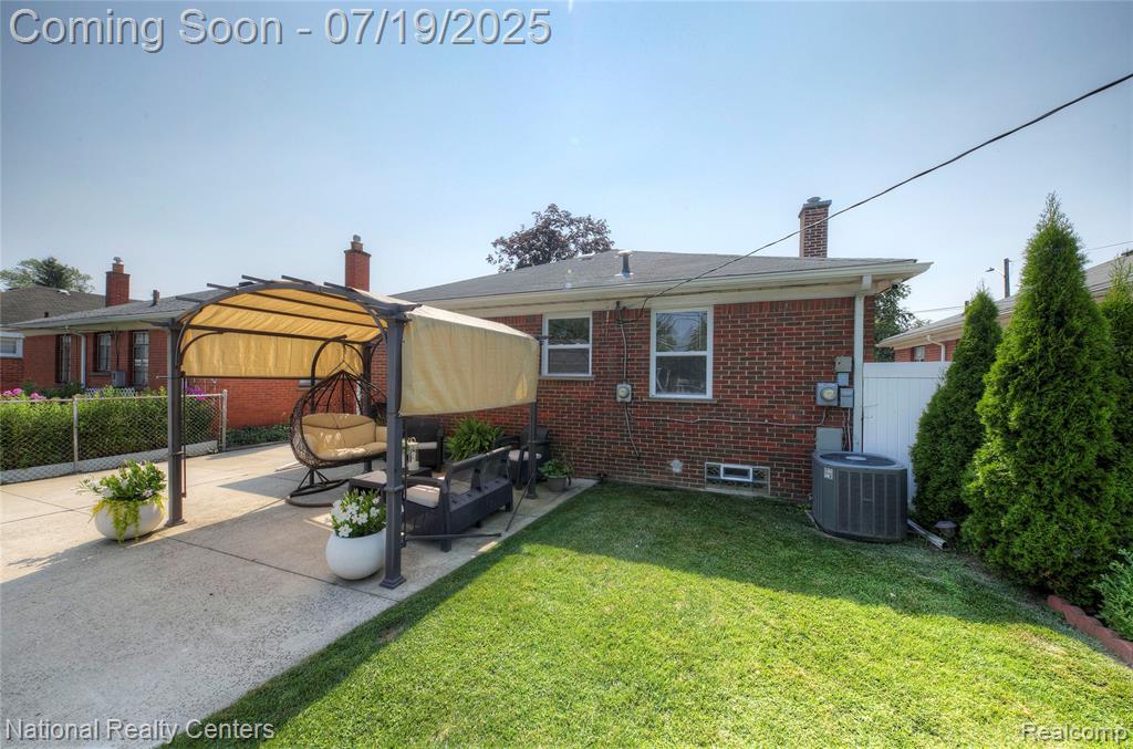 8126 Dale Street, Dearborn Heights, MI 48127 — Photo 59