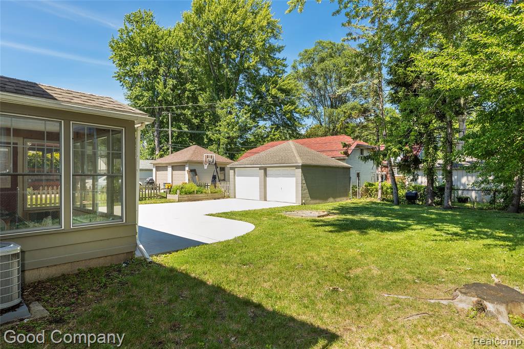 880 Notre Dame Street, Grosse Pointe, MI 48230 — Photo 36
