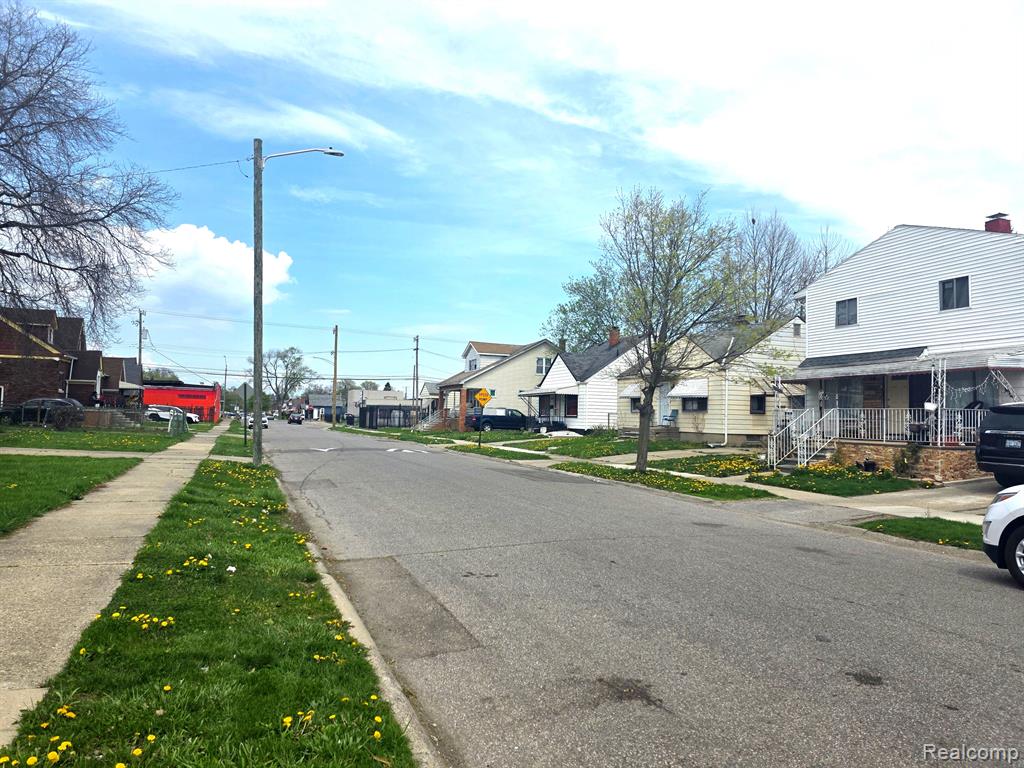 6871 WINTHROP Street, Detroit, MI 48228 — Photo 7