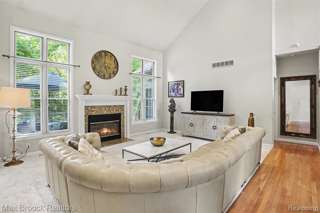 9843 Oak Valley Drive, Clarkston, MI 48348 — Photo 5
