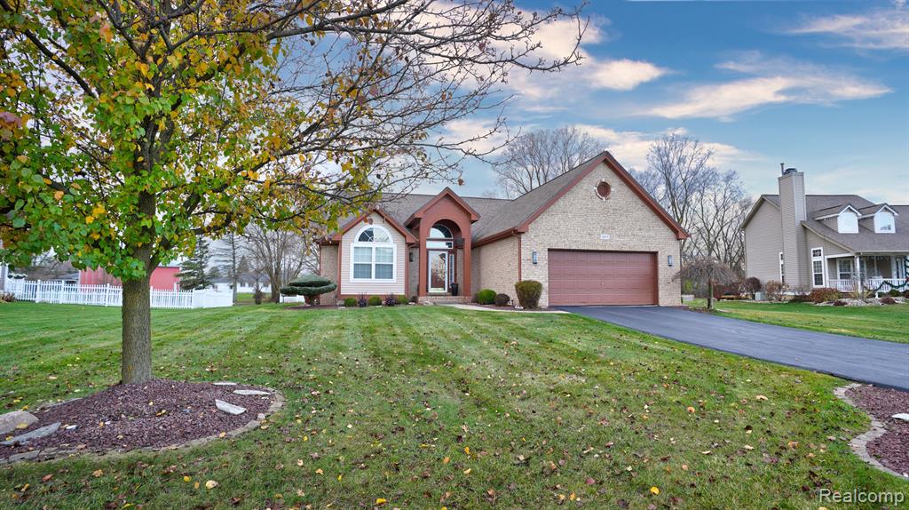 5077 PRESTONWOOD Lane, Flushing, MI 48433 — Photo 3