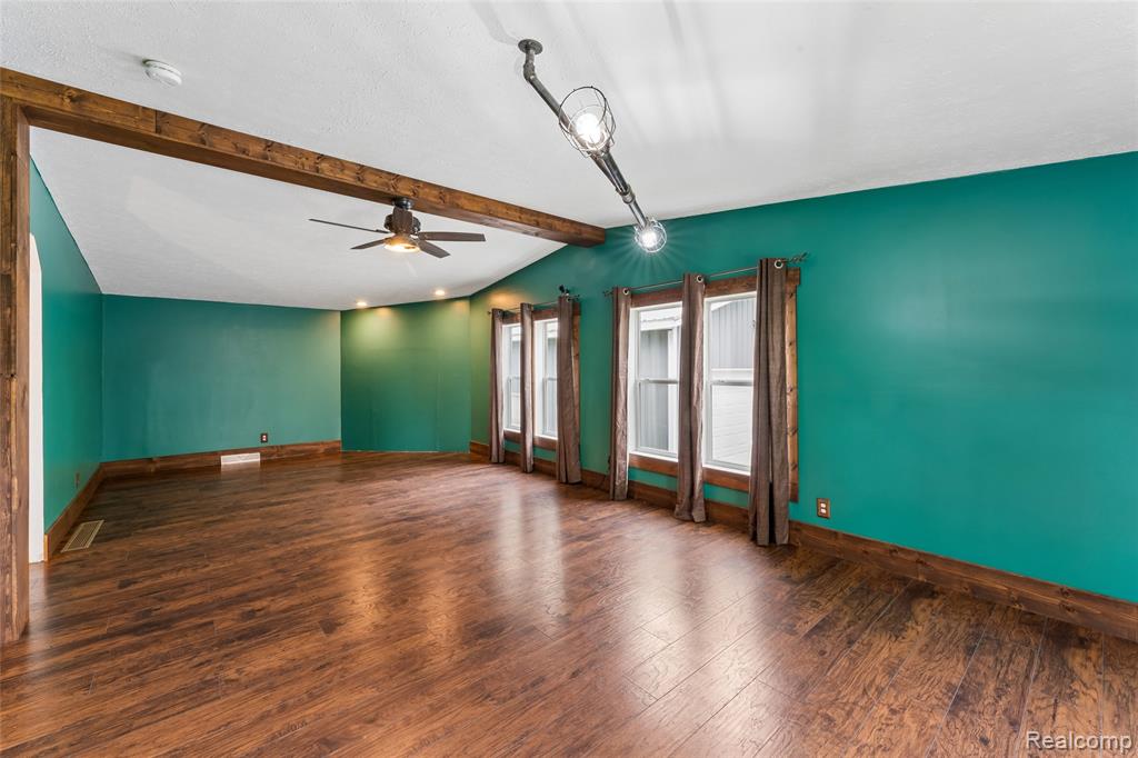 4587 Brown Road, Vassar, MI 48768 — Photo 33