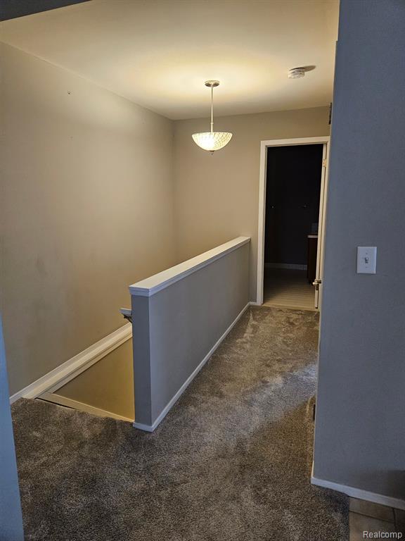 906 WHISPERWOOD Drive, Fenton, MI 48430 — Photo 17