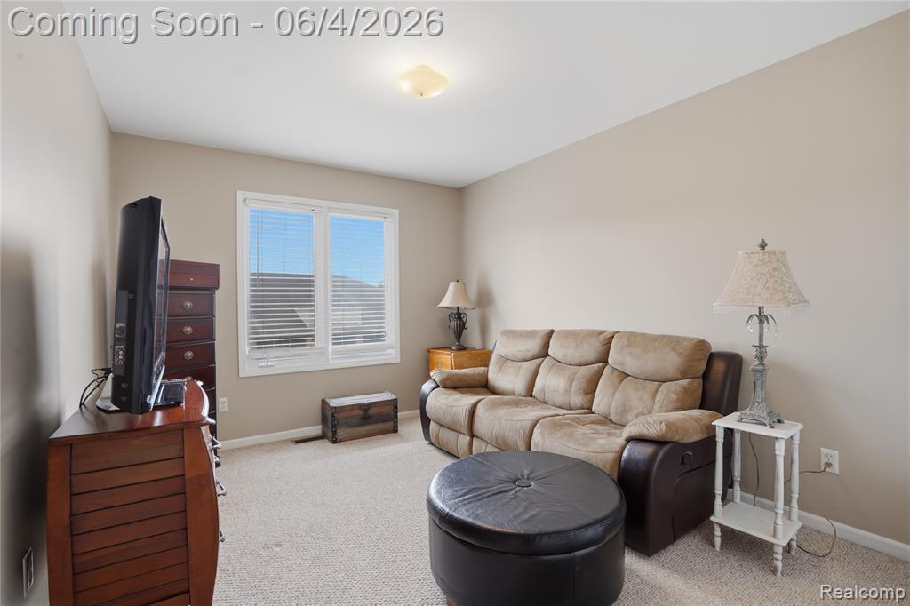 8605 Vista Court, Westland, MI — Photo 28