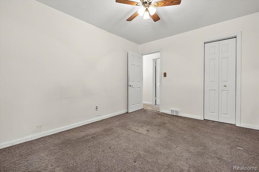 14001 Balfour Street, Oak Park, MI 48237 — Photo 17