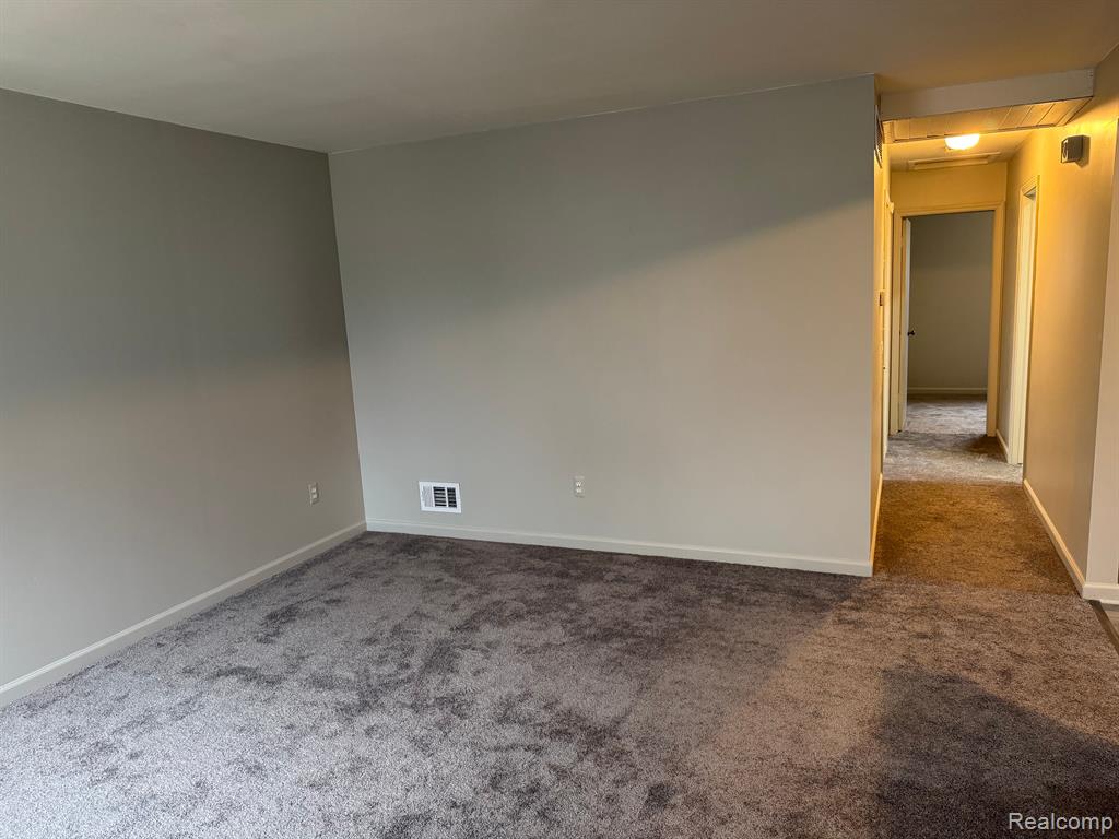 8739 REPUBLIC Avenue, Warren, MI 48089 — Photo 3
