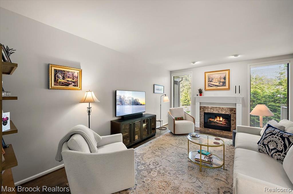 911 Tartan Trail, Bloomfield Hills, MI 48304 — Photo 12