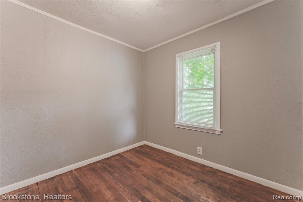 62 Court Street, Pontiac, MI 48342 — Photo 17