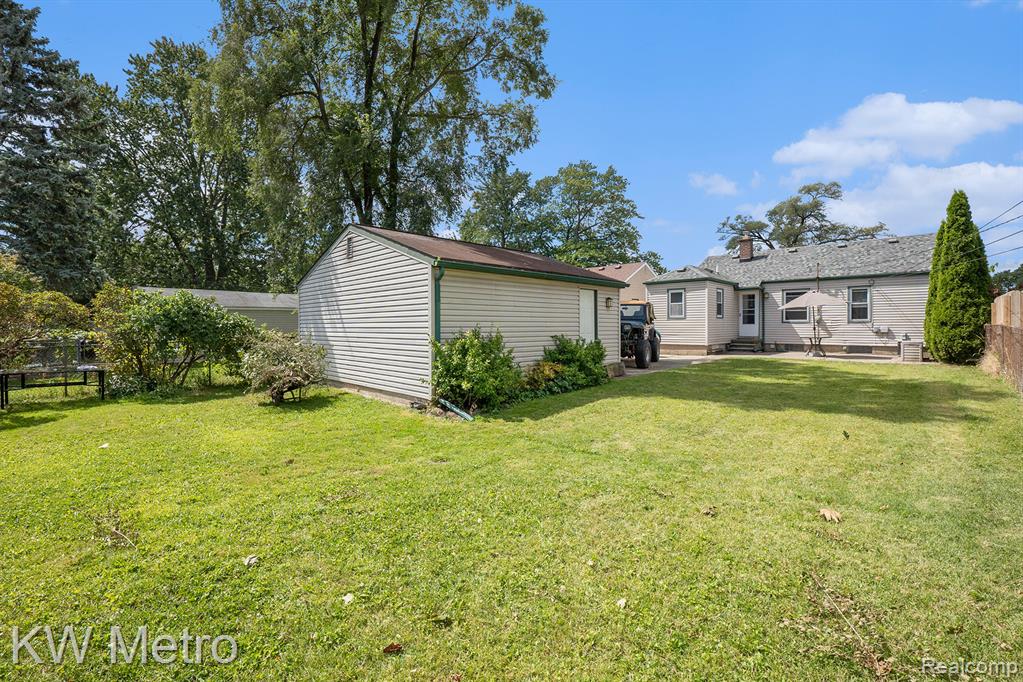 9922 Garfield, Redford, MI 48239 — Photo 6