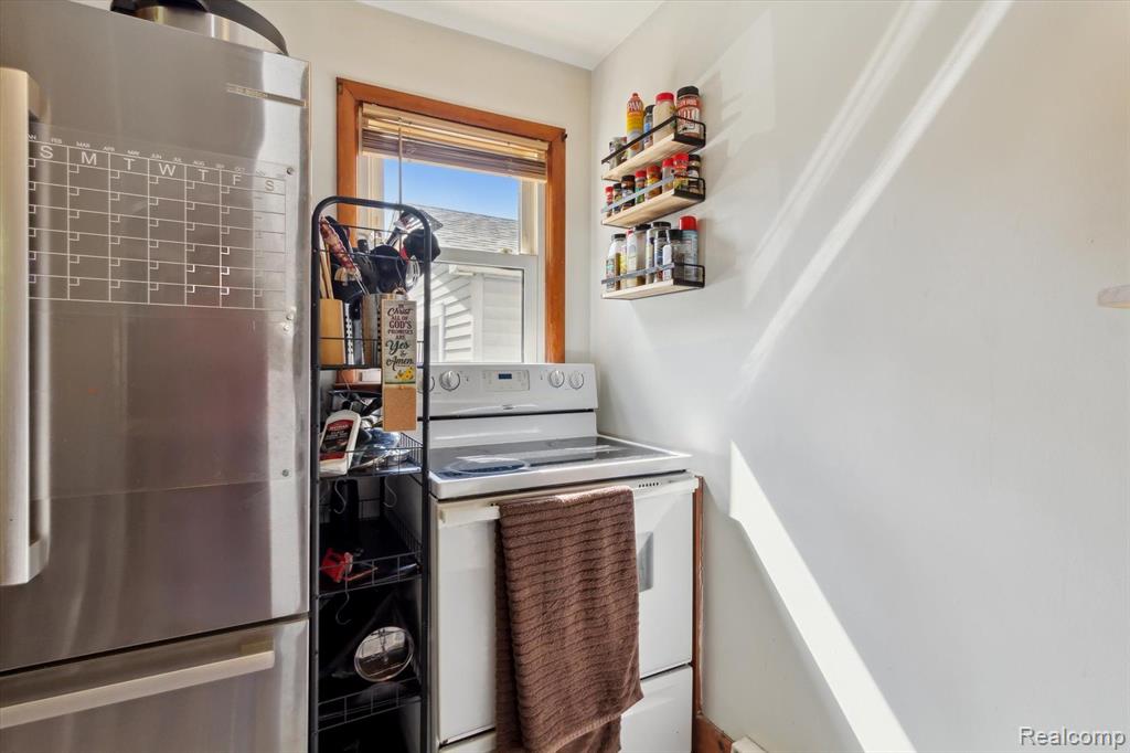 716 Allen Street, Caro, MI 48723 — Photo 11