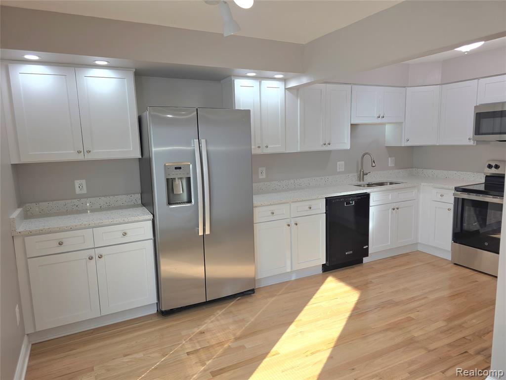 48570 Sugarbush Road, 56, New Baltimore, MI 48047 — Photo 5