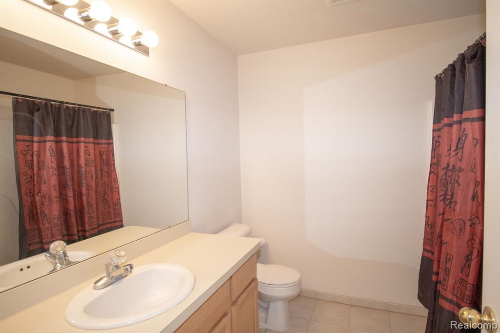 7051 MAGNOLIA Lane, Waterford, MI 48327 — Photo 27