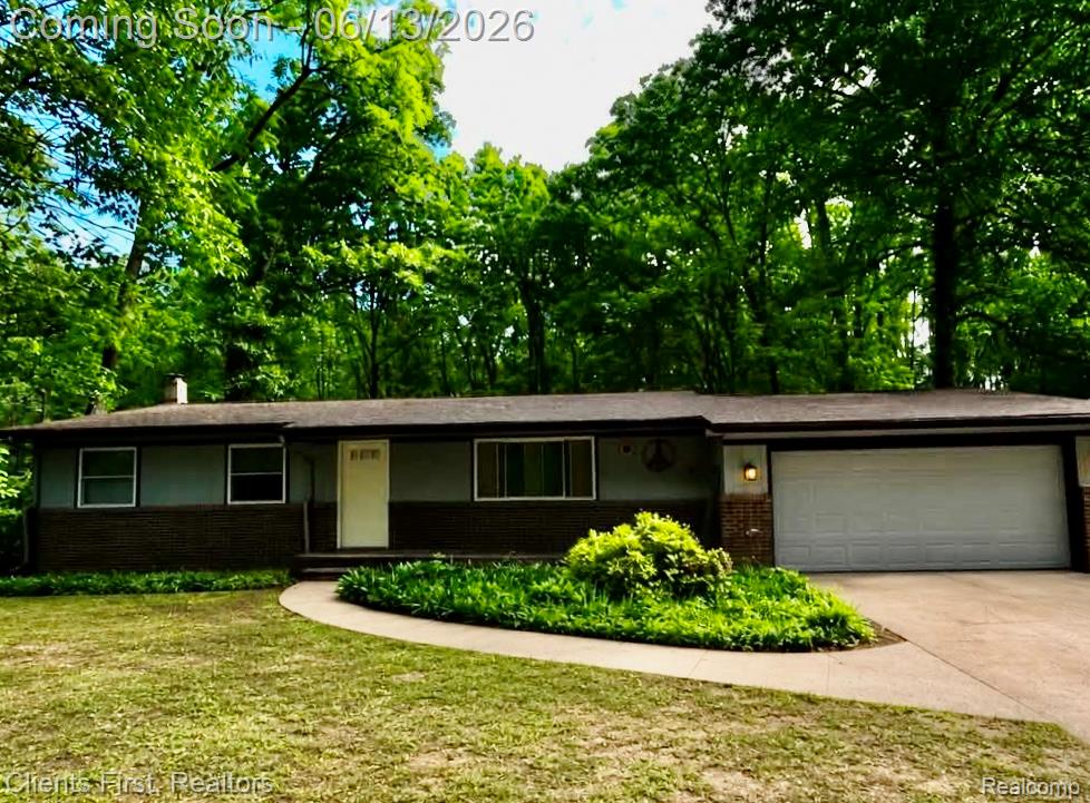 5844 Crandall Road, Howell, MI 48855