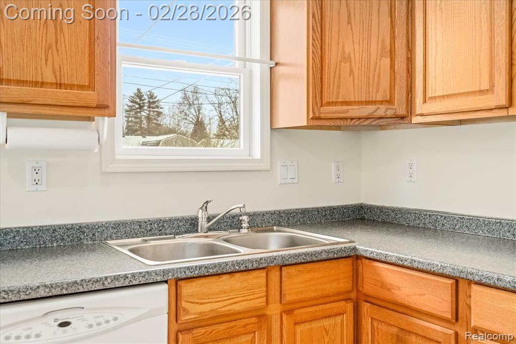 795 N Parent Street, Westland, MI — Photo 17