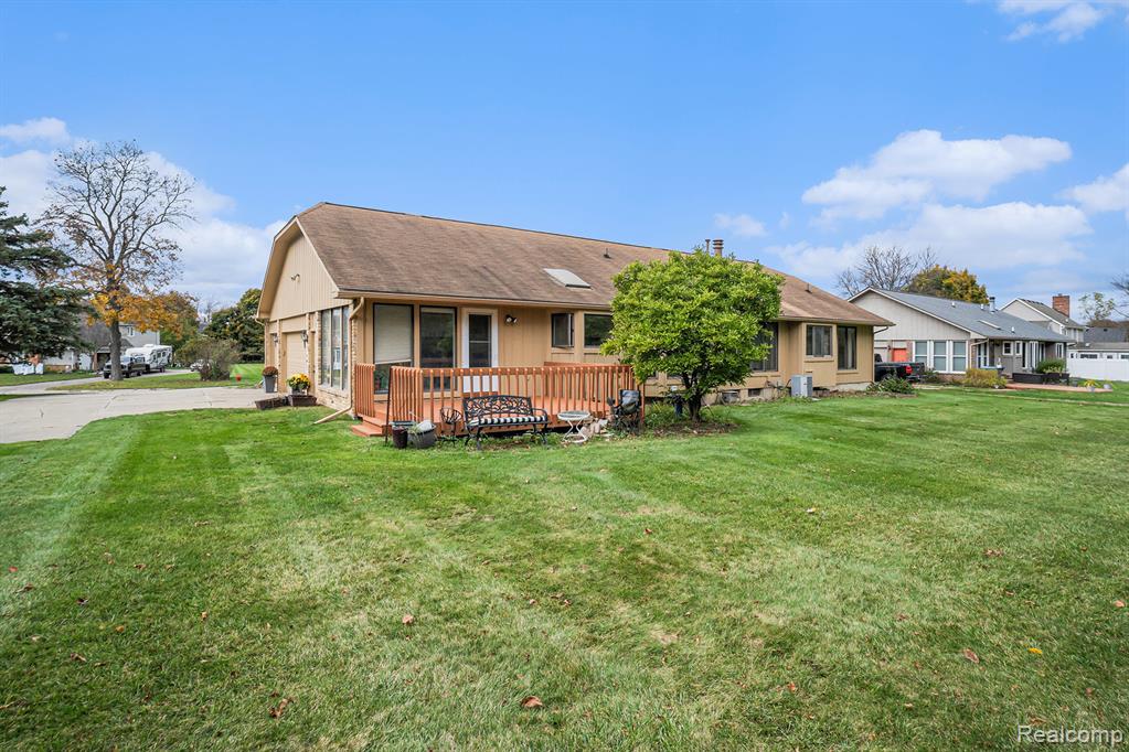 859 Boutell Drive, Grand Blanc, MI 48439 — Photo 27