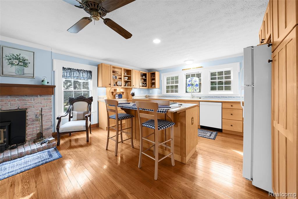 371 N Ortonville Road, Ortonville, MI 48462 — Photo 8