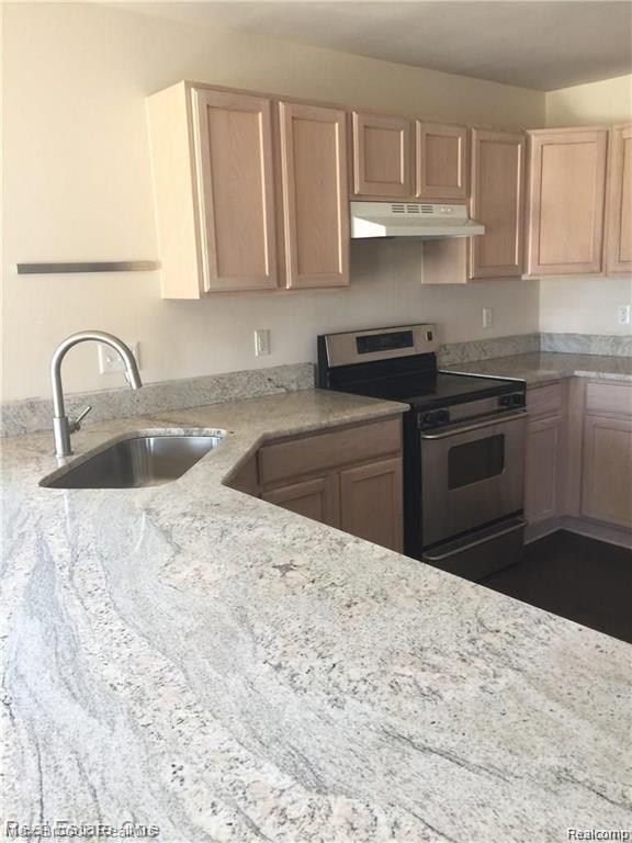 21716 N LYON Trail, South Lyon, MI 48178 — Photo 3