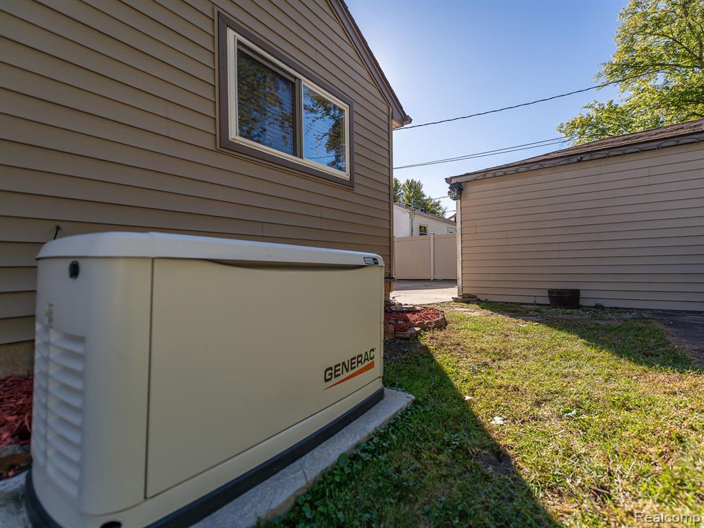 6676 Syracuse Street, Taylor, MI 48180 — Photo 25
