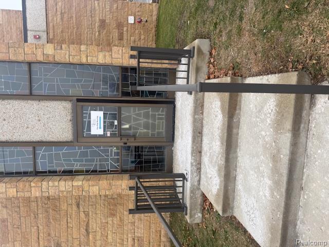 609 E 5th Avenue, Flint, MI 48503 — Photo 2