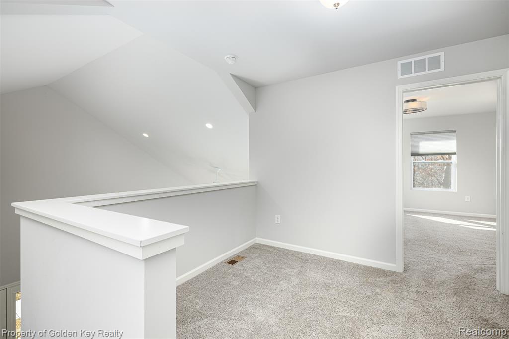 420 Dorchester Drive, Howell, MI 48855 — Photo 19