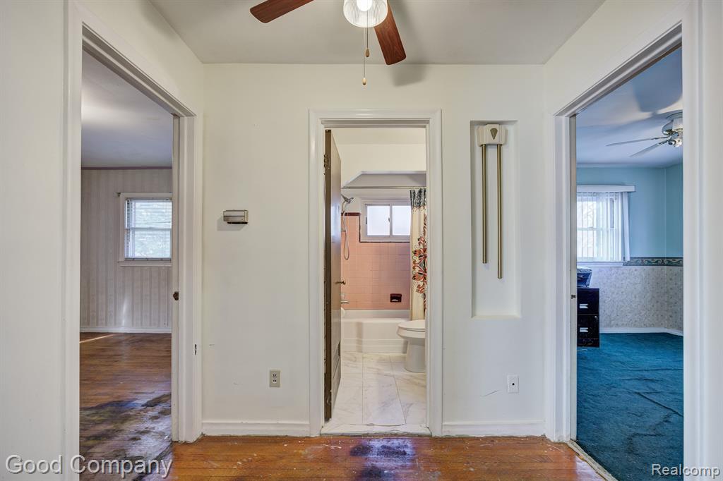 438 W MOREHOUSE Avenue, Hazel Park, MI 48030 — Photo 15