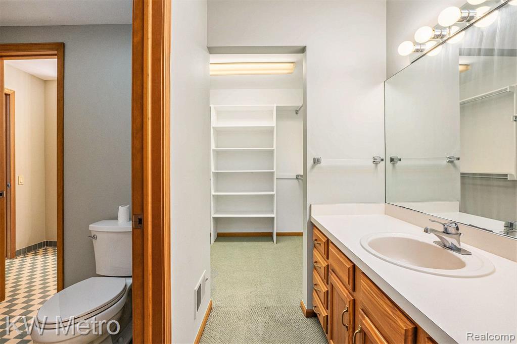 6545 PARK VALLEY Drive, Clarkston, MI 48348 — Photo 35