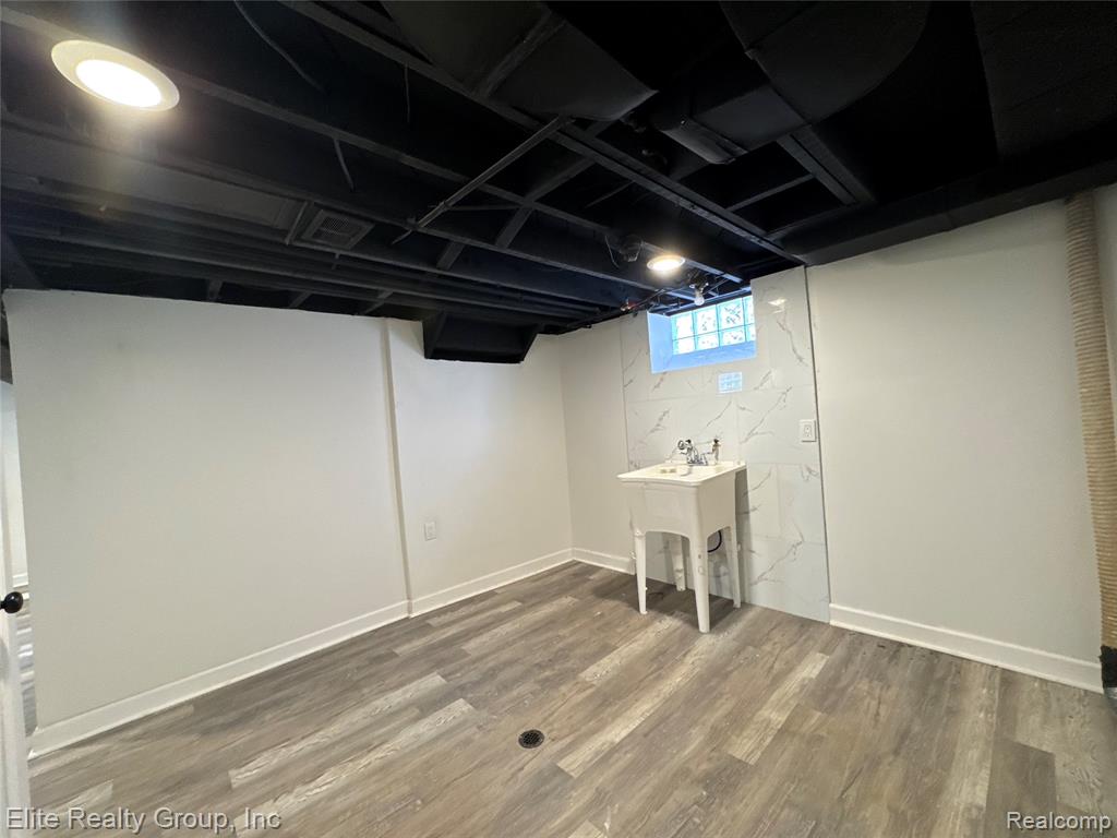 19351 Plainview Avenue W, Detroit, MI 48219 — Photo 14