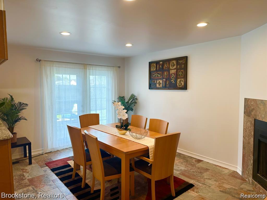 41371 HAMILTON Drive, Sterling Heights, MI 48313 — Photo 15