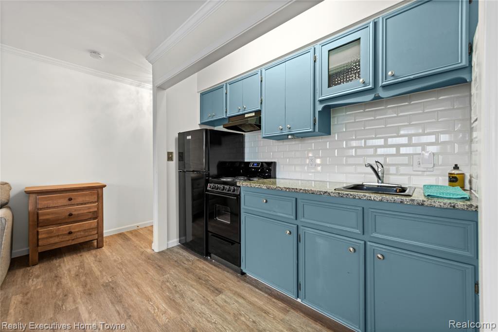 4500 Lakeshore Road, 20, Fort Gratiot, MI 48059 — Photo 4