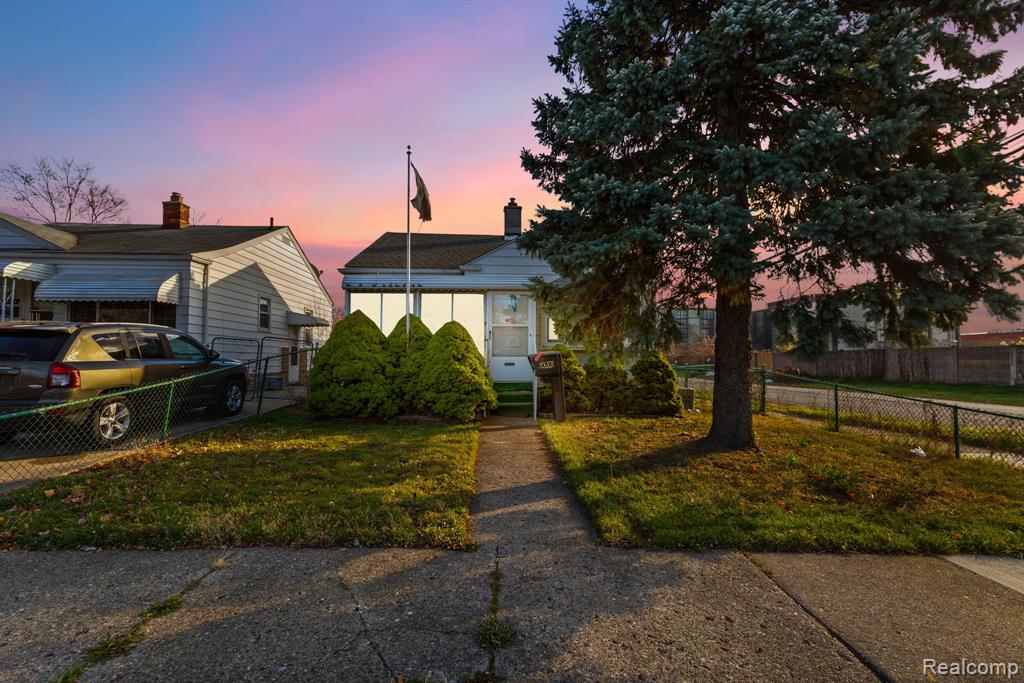 6000 Penrod Street, Detroit, MI 48228 — front exterior