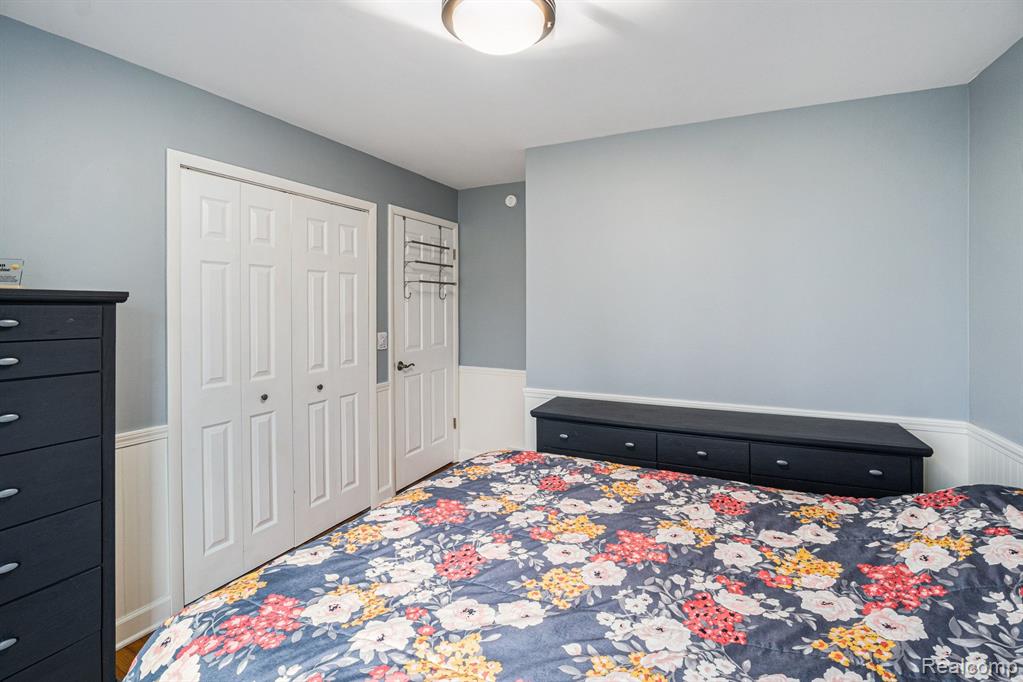 4361 Crestknoll Drive, Grand Blanc, MI 48439 — Photo 16