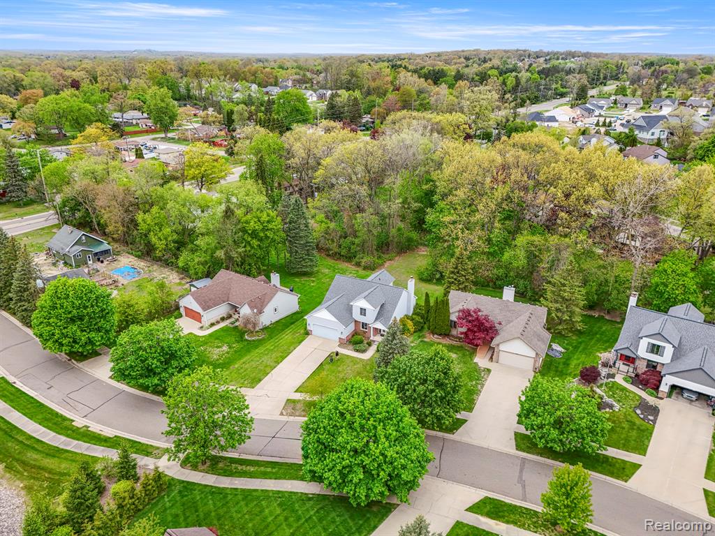 7978 Hoffman Drive, Waterford, MI 48327 — Photo 44