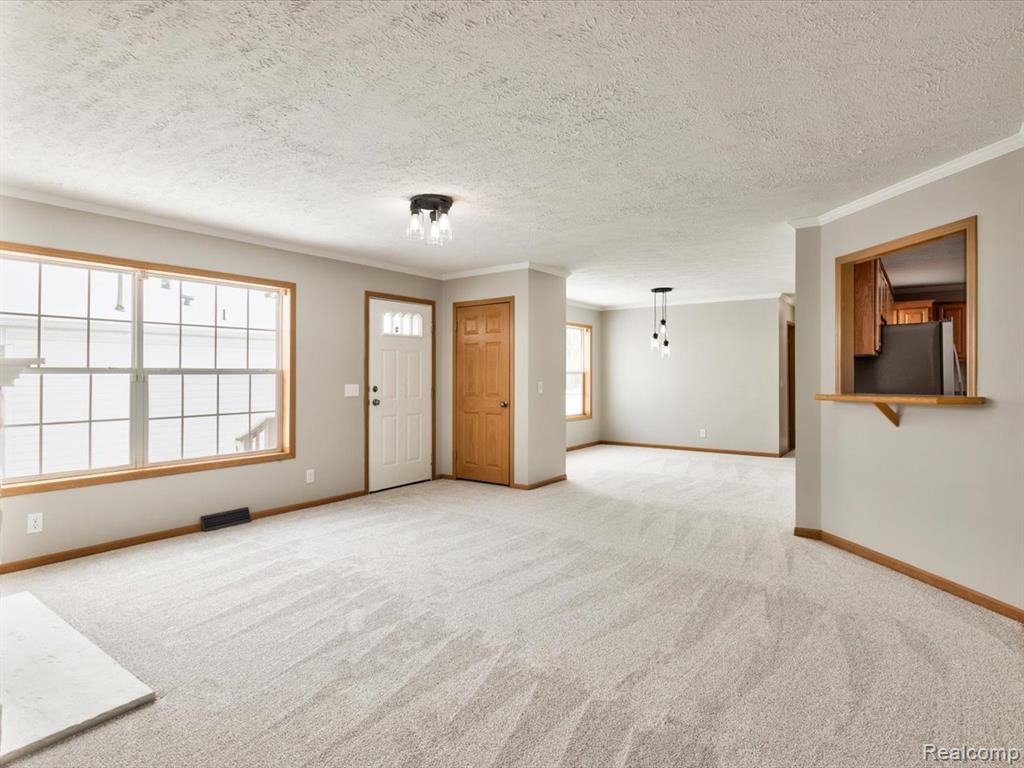 3211 Keewahdin #139 Road, Fort Gratiot, MI 48059 — Photo 6
