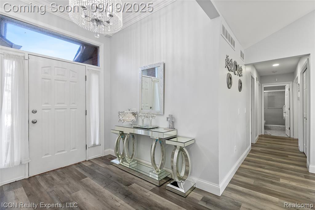 47367 Cherry Valley Drive, Macomb, MI 48044 — Photo 10