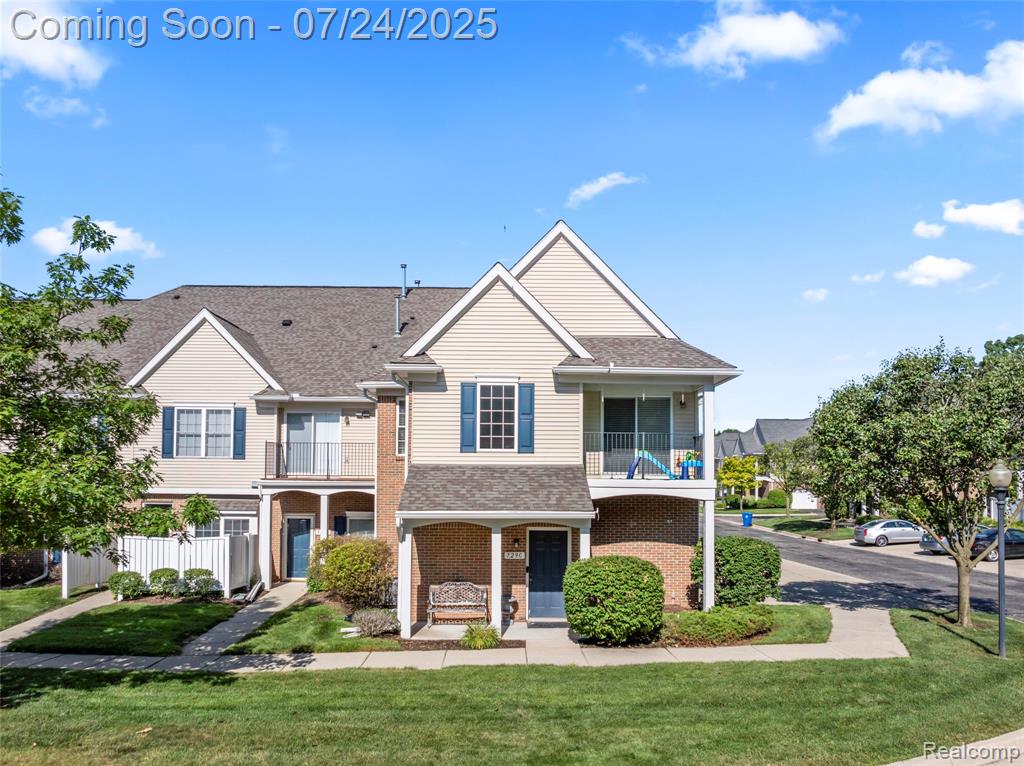 729 Amberly Dr, C, Waterford, MI 48328 — Photo 4