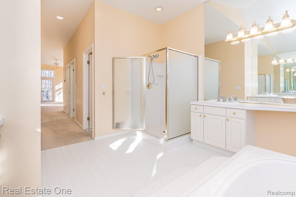 5181 Stonehenge Drive, Rochester, MI 48306 — Photo 28