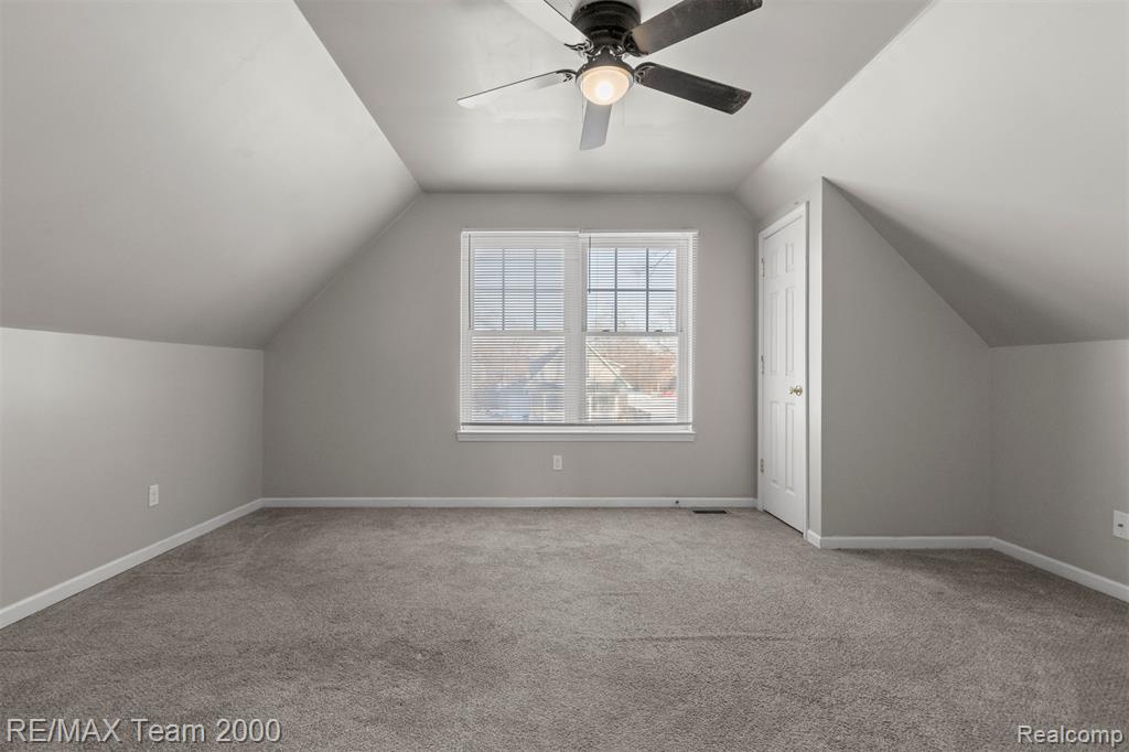 21025 Glen Lodge Road, Ferndale, MI 48220 — Photo 31