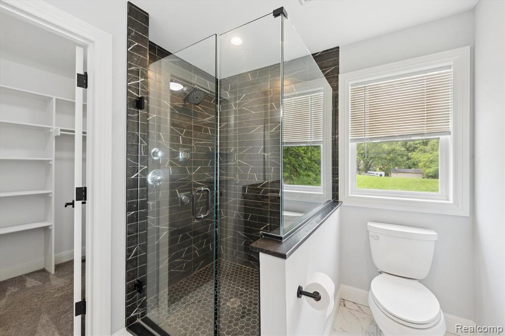 595 BRIGHTON LAKE RD, Brighton, MI 48116 — Photo 22
