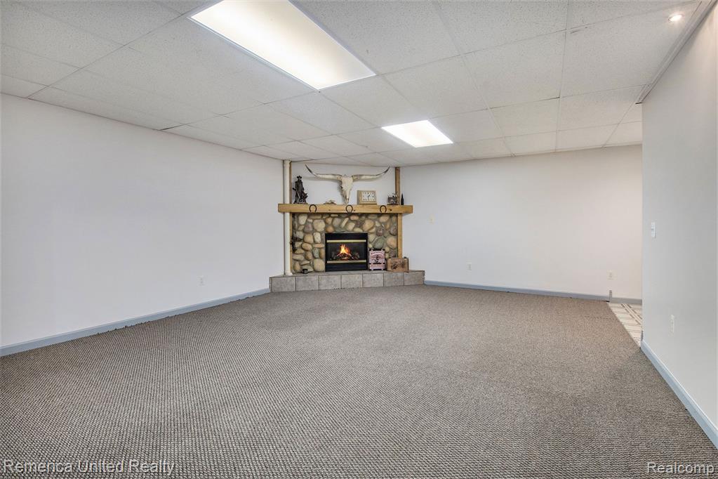6740 HERBST Road, Brighton, MI 48114 — Photo 29
