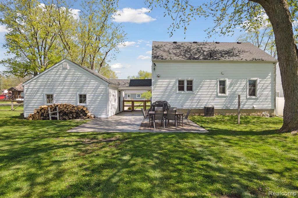 5563 CENTRAL Drive, Monroe, MI 48161 — Photo 37