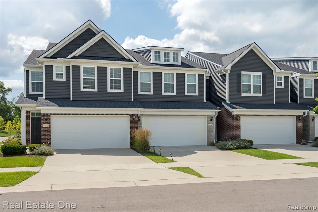 4896 BROOMFIELD Way, Lake Orion, MI — front exterior
