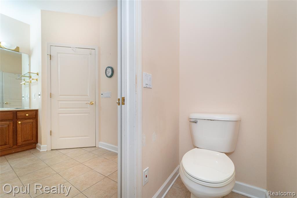 17036 Sycamore Court, Northville, MI 48168 — Photo 37
